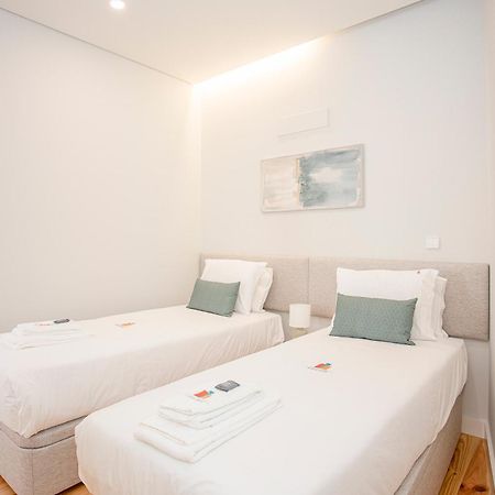 Liiiving In Porto - Aliados Stone Apartment Εξωτερικό φωτογραφία