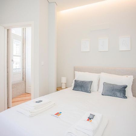 Liiiving In Porto - Aliados Stone Apartment Εξωτερικό φωτογραφία
