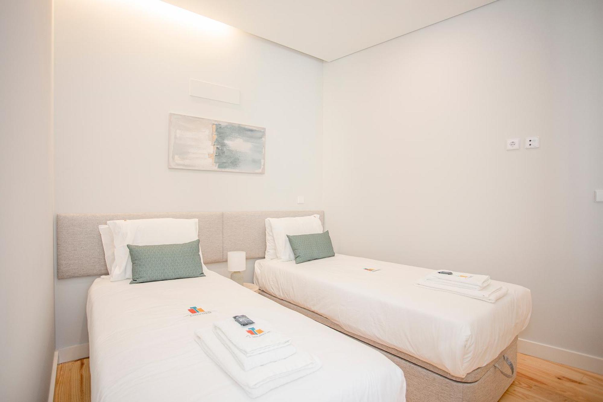 Liiiving In Porto - Aliados Stone Apartment Εξωτερικό φωτογραφία