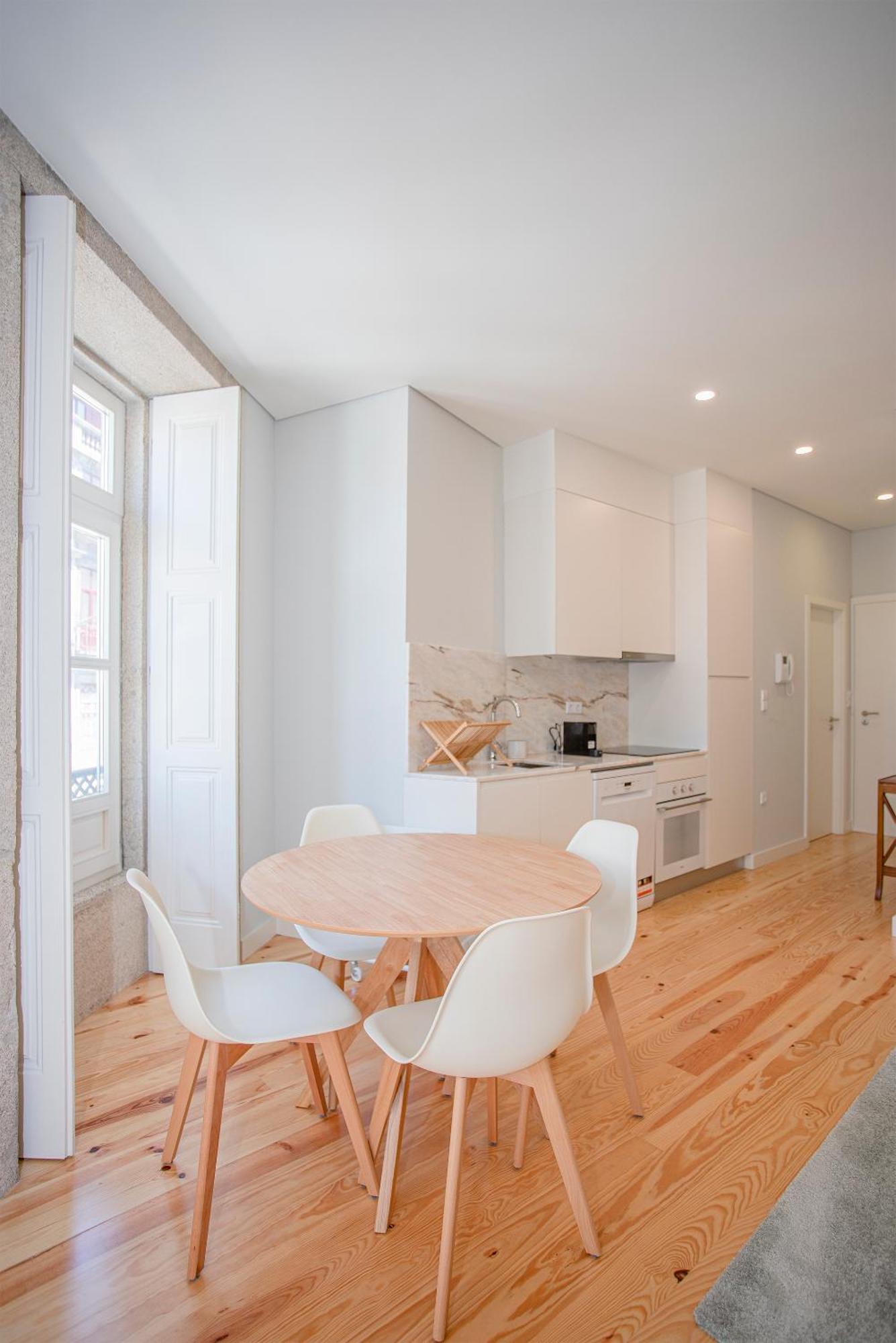 Liiiving In Porto - Aliados Stone Apartment Εξωτερικό φωτογραφία