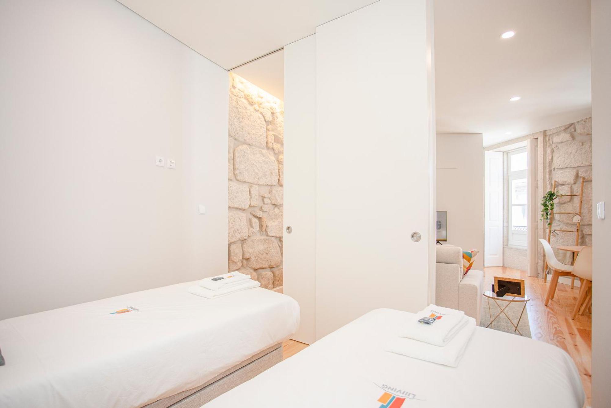 Liiiving In Porto - Aliados Stone Apartment Εξωτερικό φωτογραφία