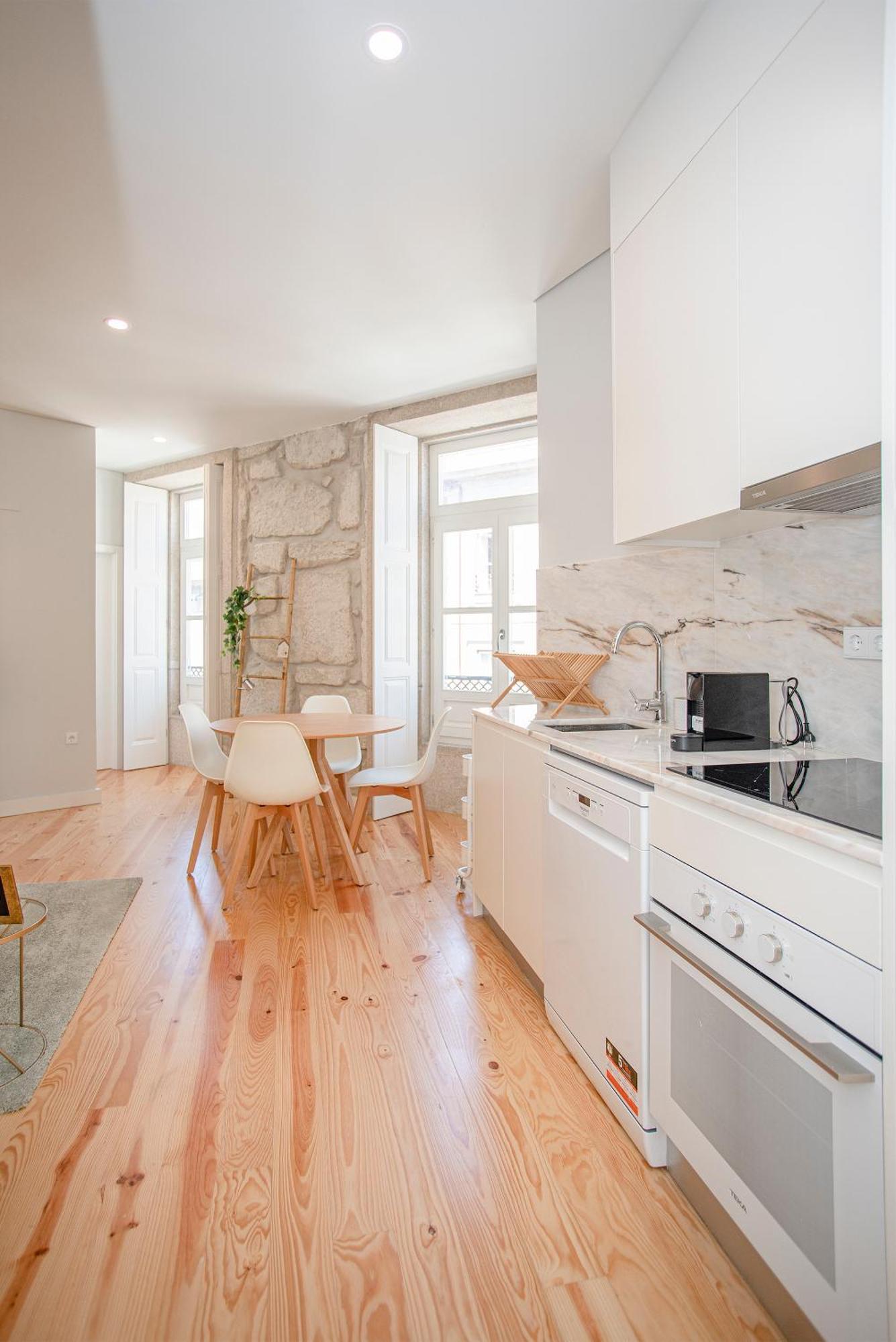 Liiiving In Porto - Aliados Stone Apartment Εξωτερικό φωτογραφία