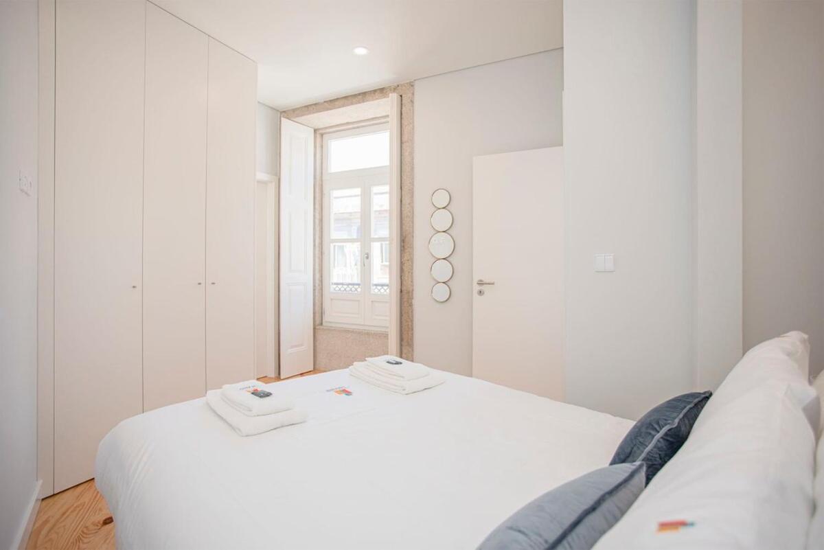 Liiiving In Porto - Aliados Stone Apartment Εξωτερικό φωτογραφία