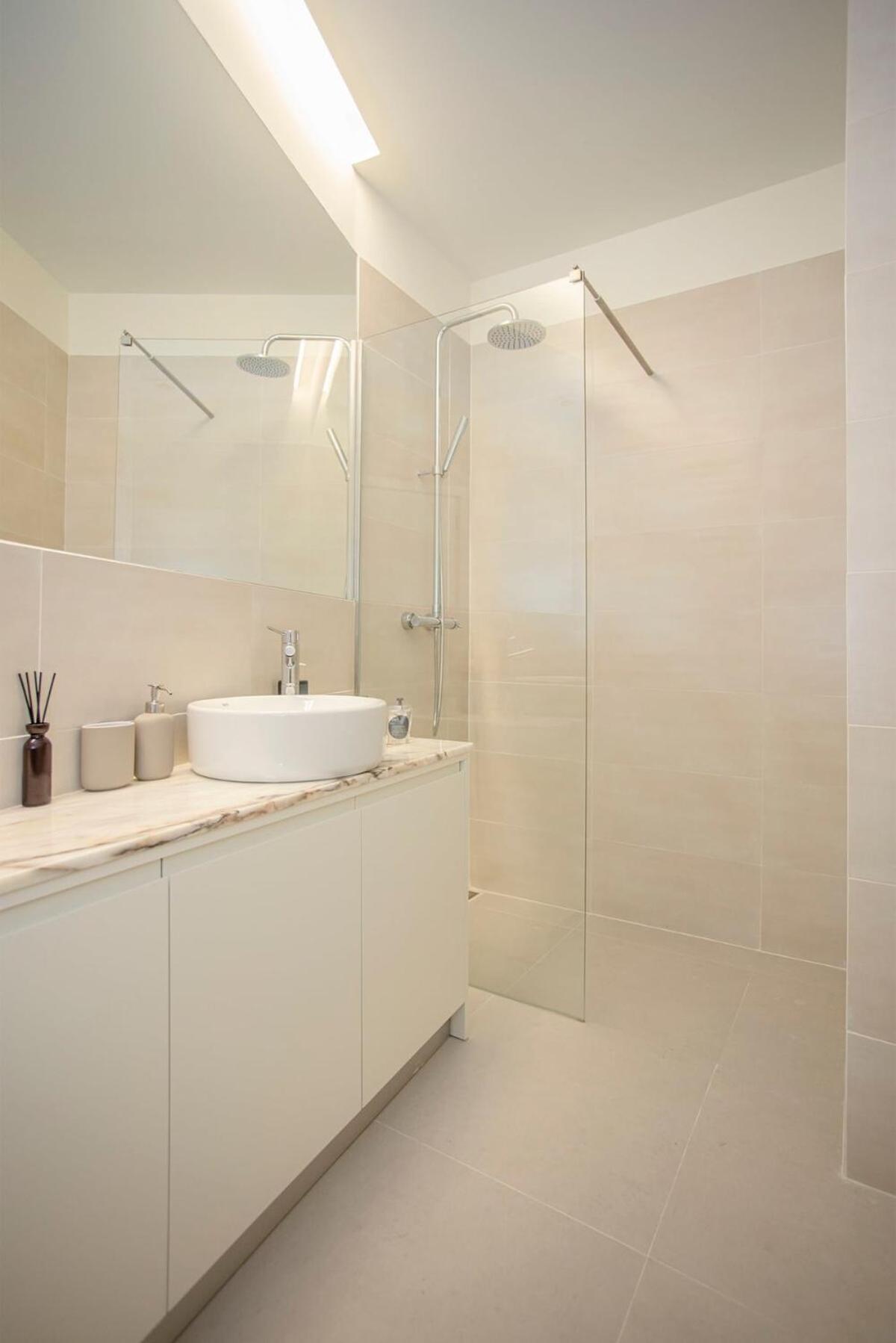 Liiiving In Porto - Aliados Stone Apartment Εξωτερικό φωτογραφία
