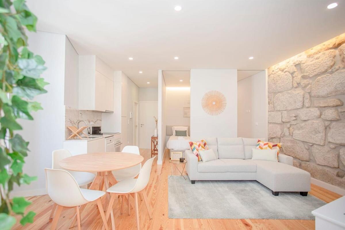 Liiiving In Porto - Aliados Stone Apartment Εξωτερικό φωτογραφία