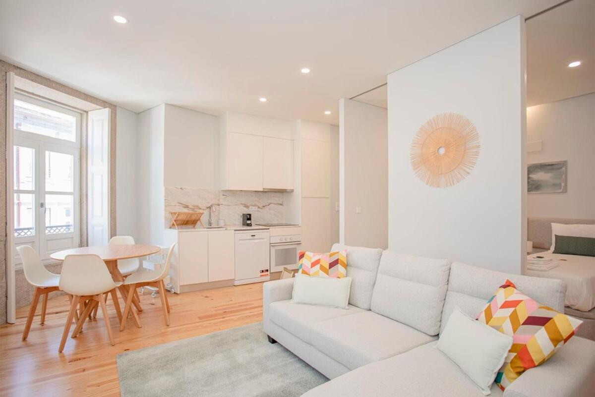 Liiiving In Porto - Aliados Stone Apartment Εξωτερικό φωτογραφία