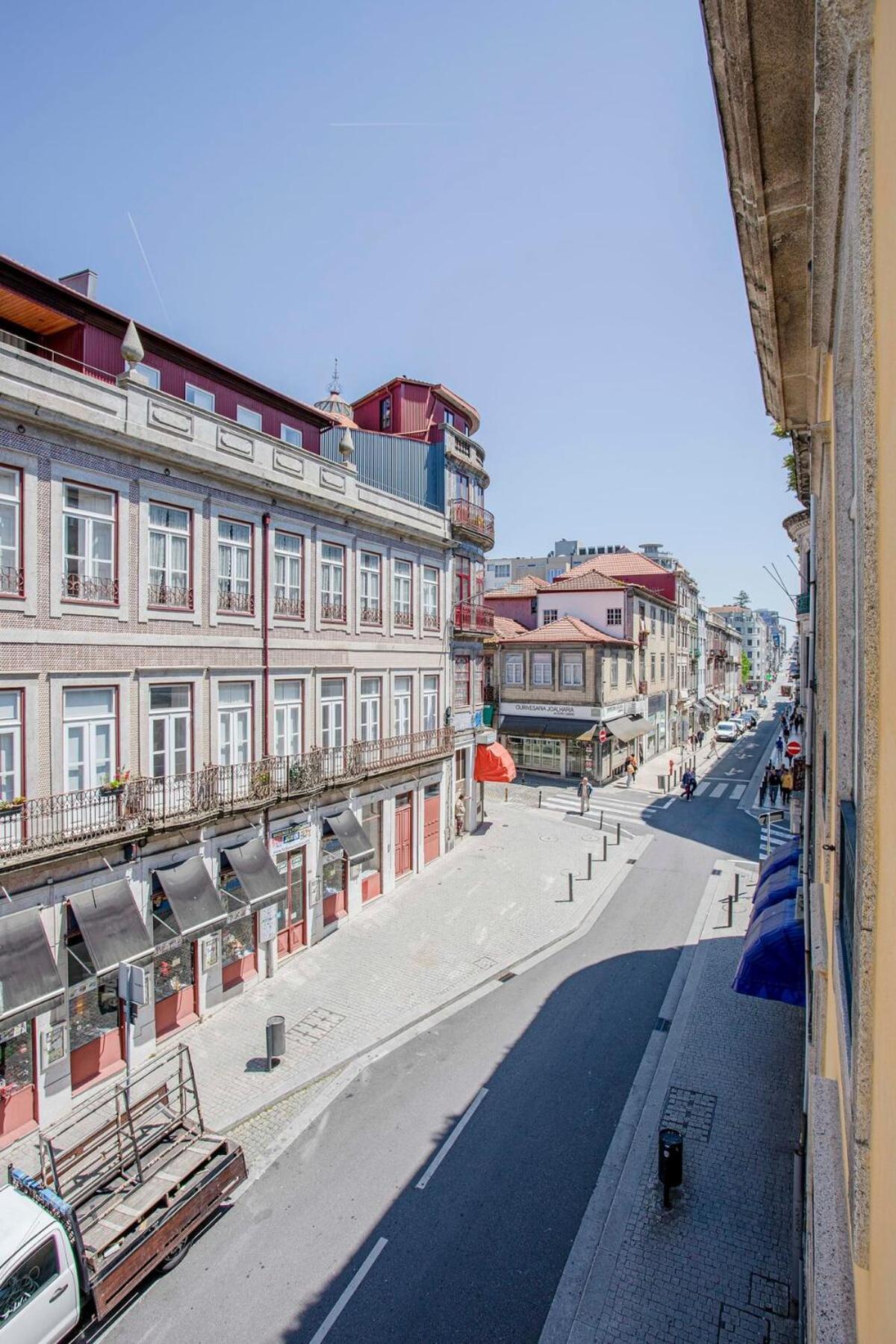 Liiiving In Porto - Aliados Stone Apartment Εξωτερικό φωτογραφία